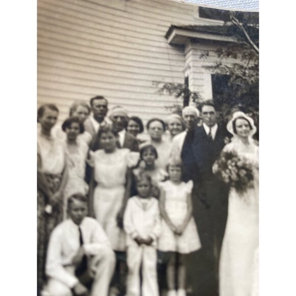 Vintage Black & White Wedding Photograph Large Family 1920s - Picture 13 of 15